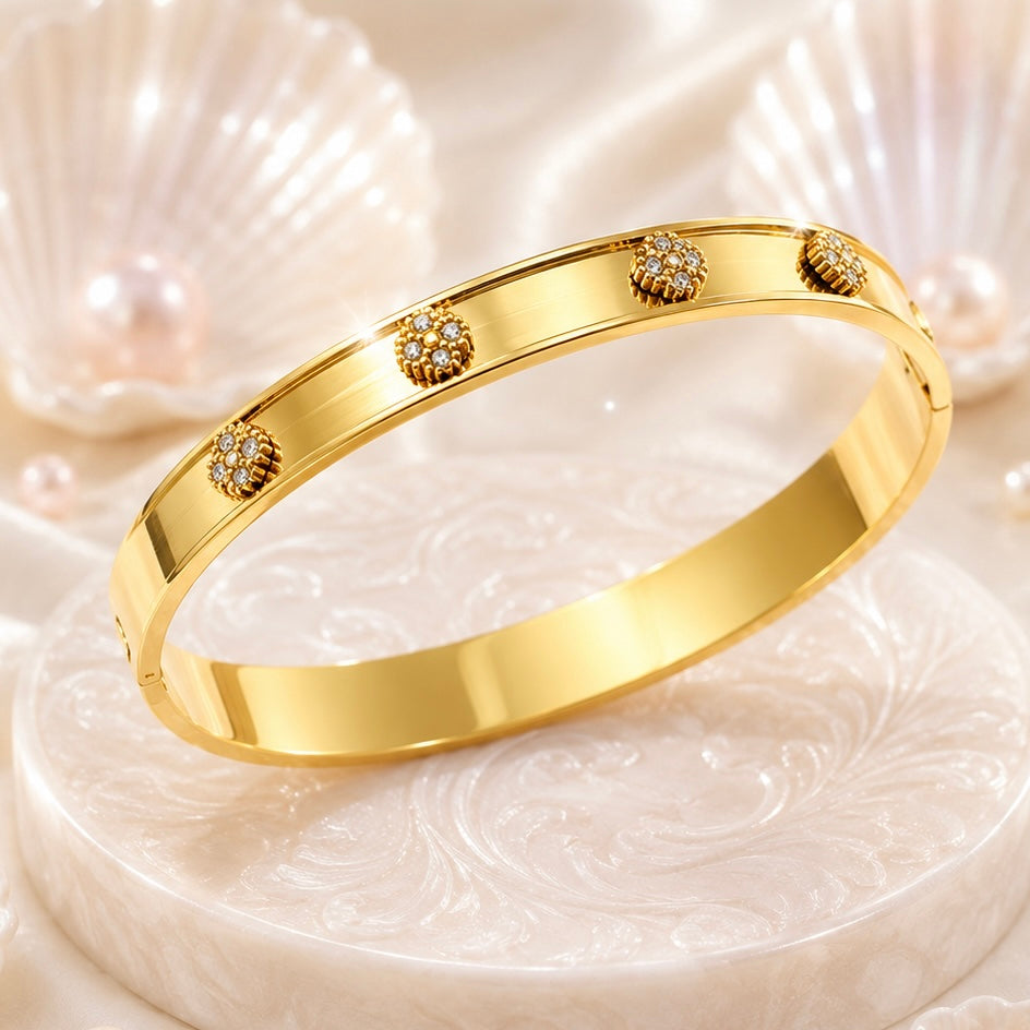 18K Gold Plated Floral Motif Anti Tarnish Bracelet | Premium AD Crystal Bracelet