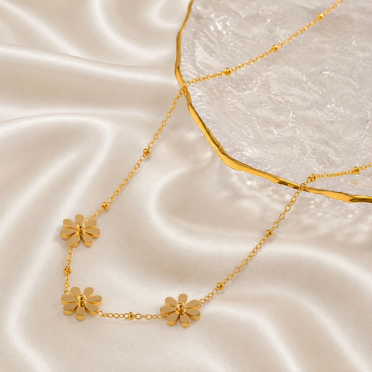 18K Gold Plated Floral Necklace | Anti Tarnish Minimal Daisy Beaded Chain Necklace