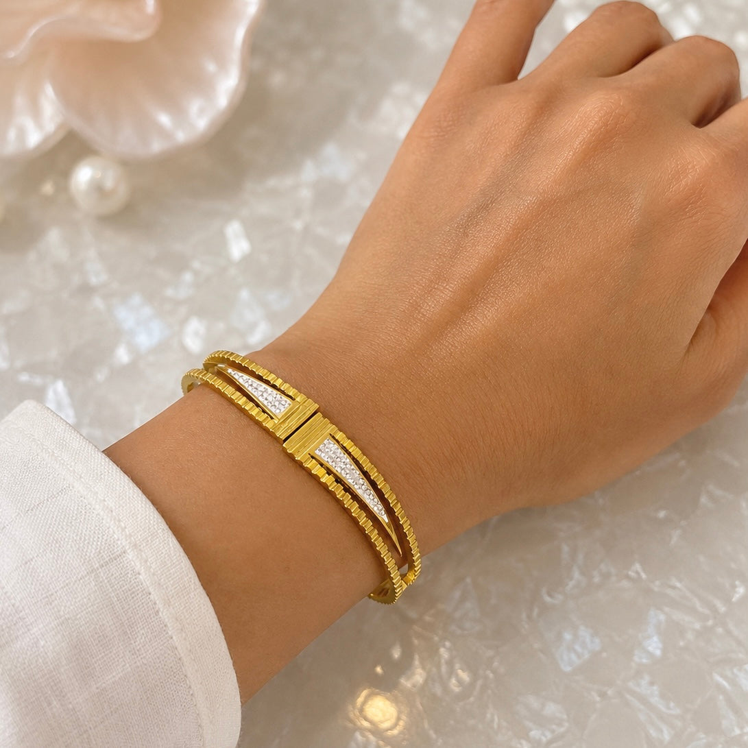 18K Gold Plated Anti Tarnish Bracelet for Women | Premium Crystal Bracelet