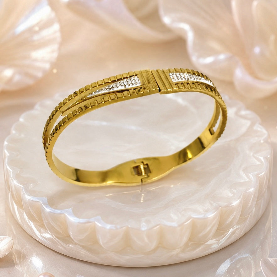18K Gold Plated Anti Tarnish Bracelet for Women | Premium Crystal Bracelet