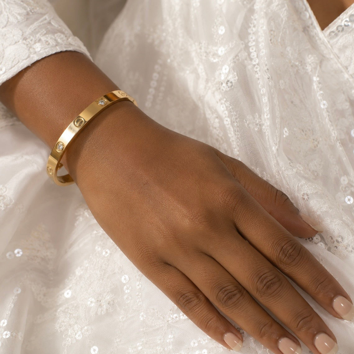 18K Gold Plated Anti Tarnish Bracelet | Premium Crystal Studded Bracelet