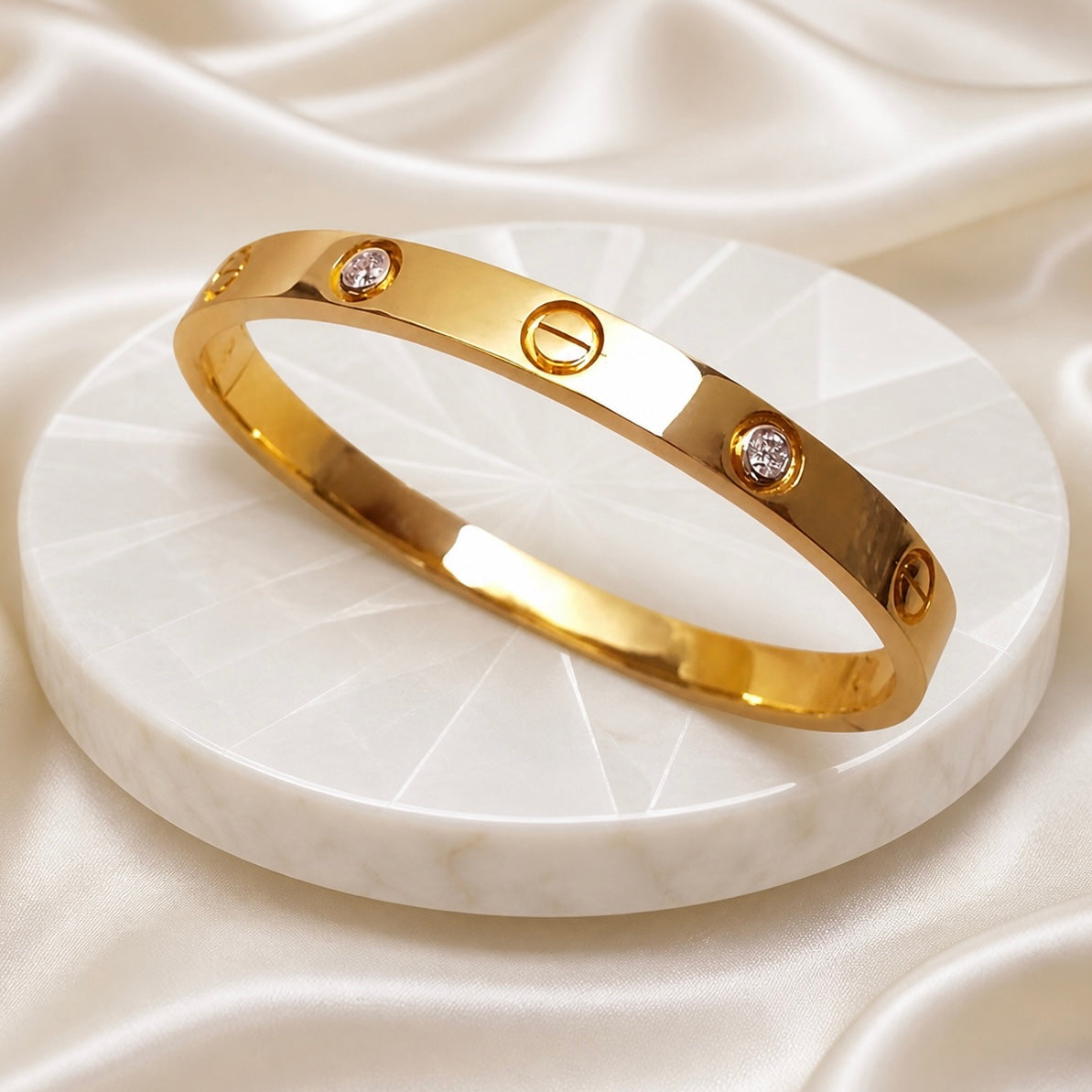 18K Gold Plated Anti Tarnish Bracelet | Premium Crystal Studded Bracelet