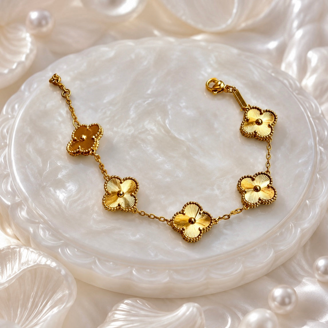 18K Gold Plated Clover Chain Bracelet | Anti Tarnish Floral Motif Bracelet