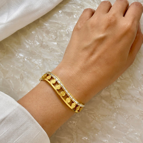 18K Gold Plated Geometric Crystal Anti Tarnish Bracelet | Premium Statement Bracelet