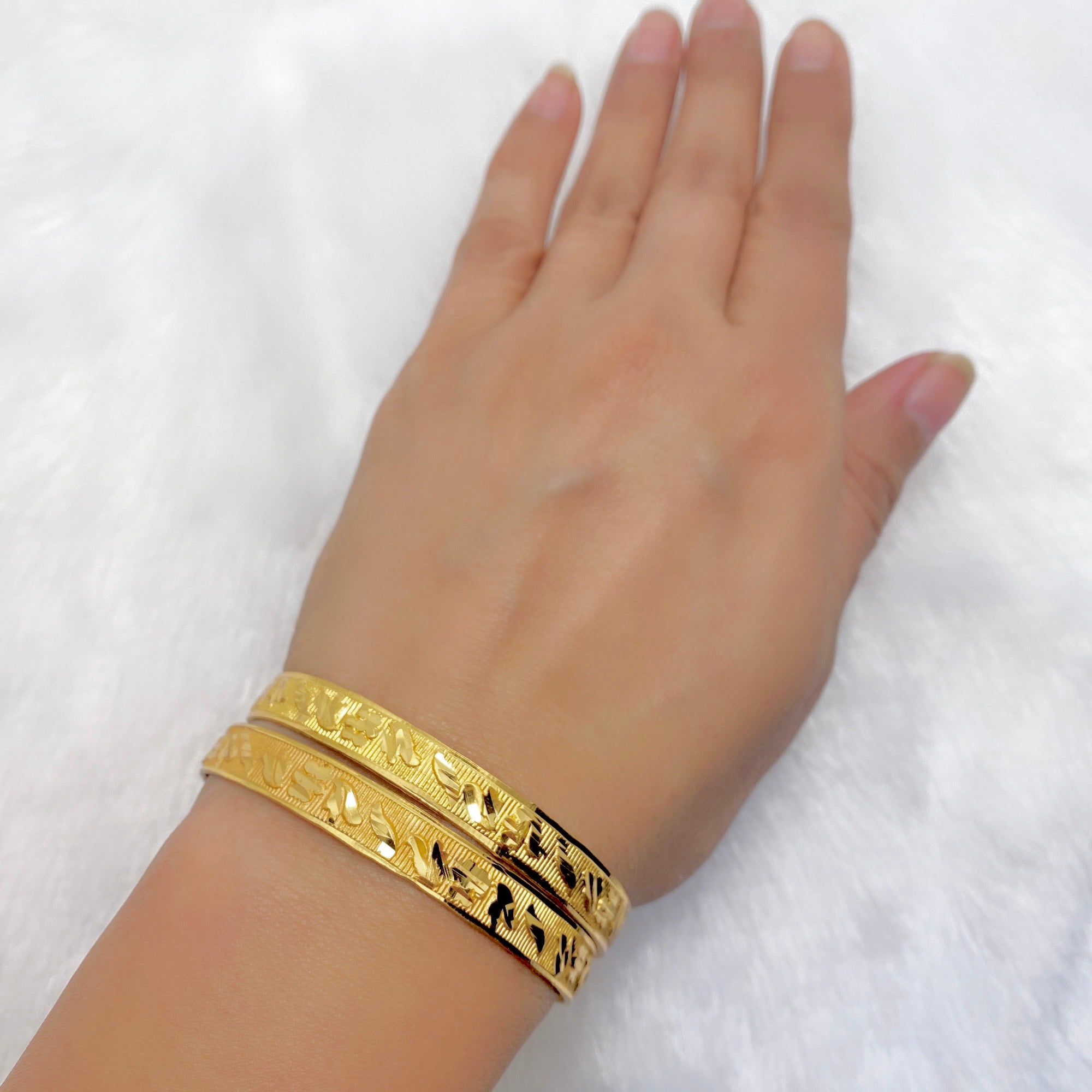 Handcrafted Floral Cutwork Dubai Gold Bangle Pair | Micro Plated Traditional Bangle Pair