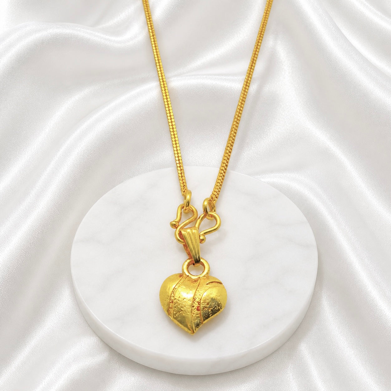 Micro Gold Plated Heart Pendant Neck Chain