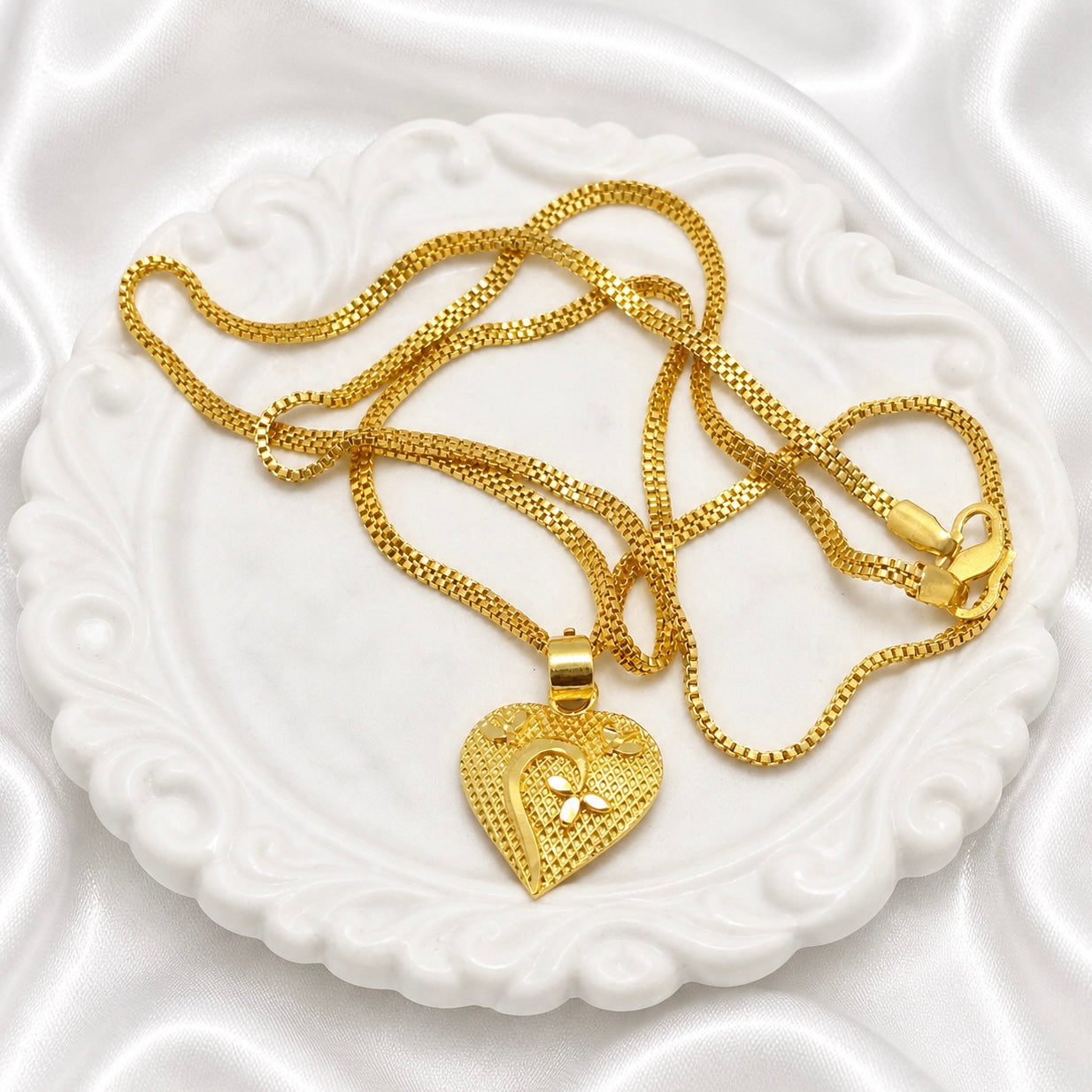 Micro Gold Plated Box Chain with Heart Pendant