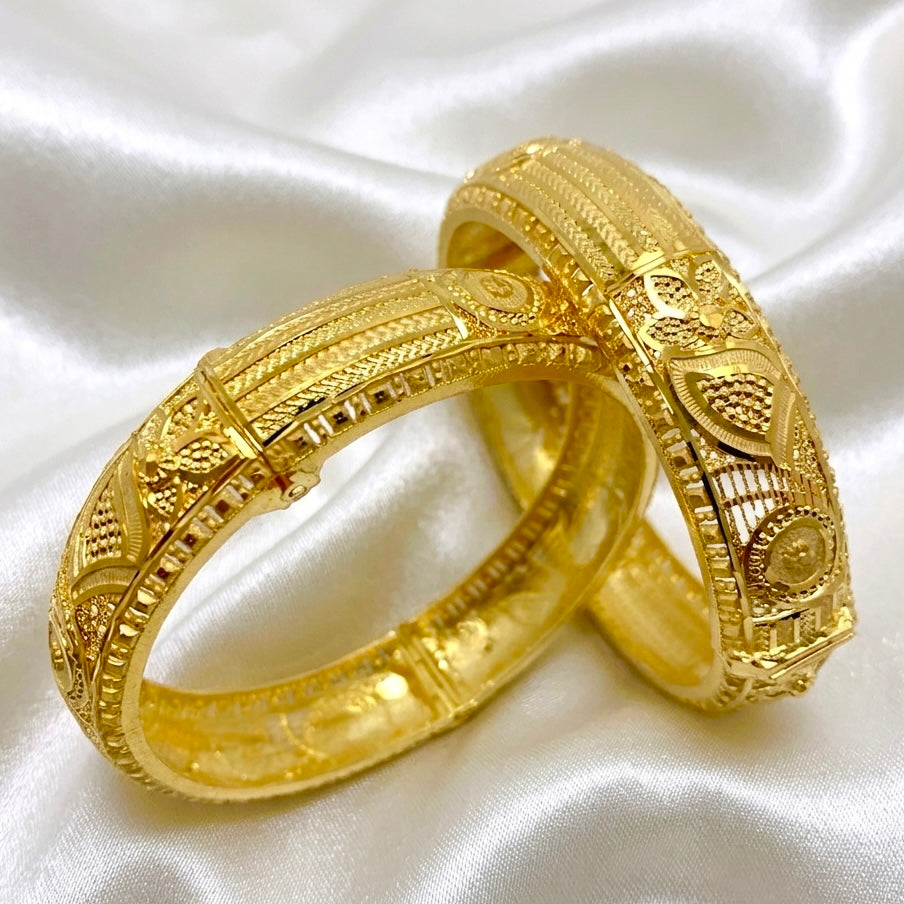 Premium Turkish Gold Mesh Bangle Pair | Micro-Plated Gold Bangles with Screw Lock