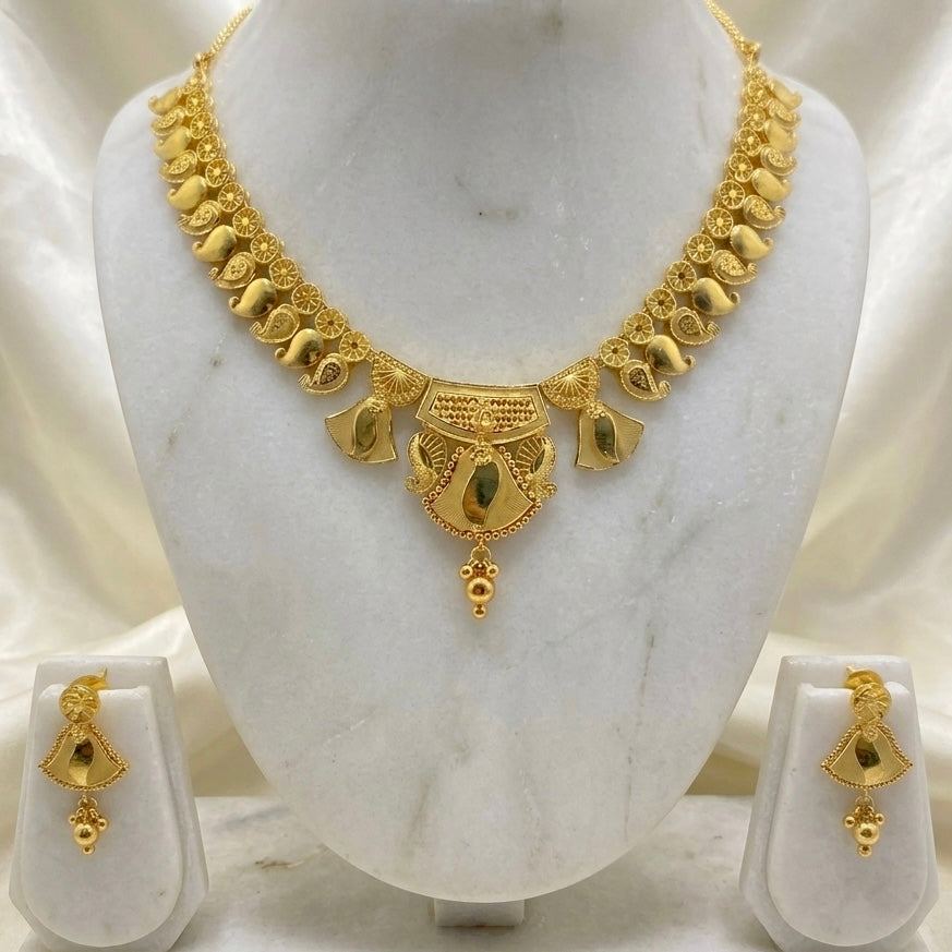 Micro Plated Dubai Gold Round Mesh & Leaf Motif Necklace Set