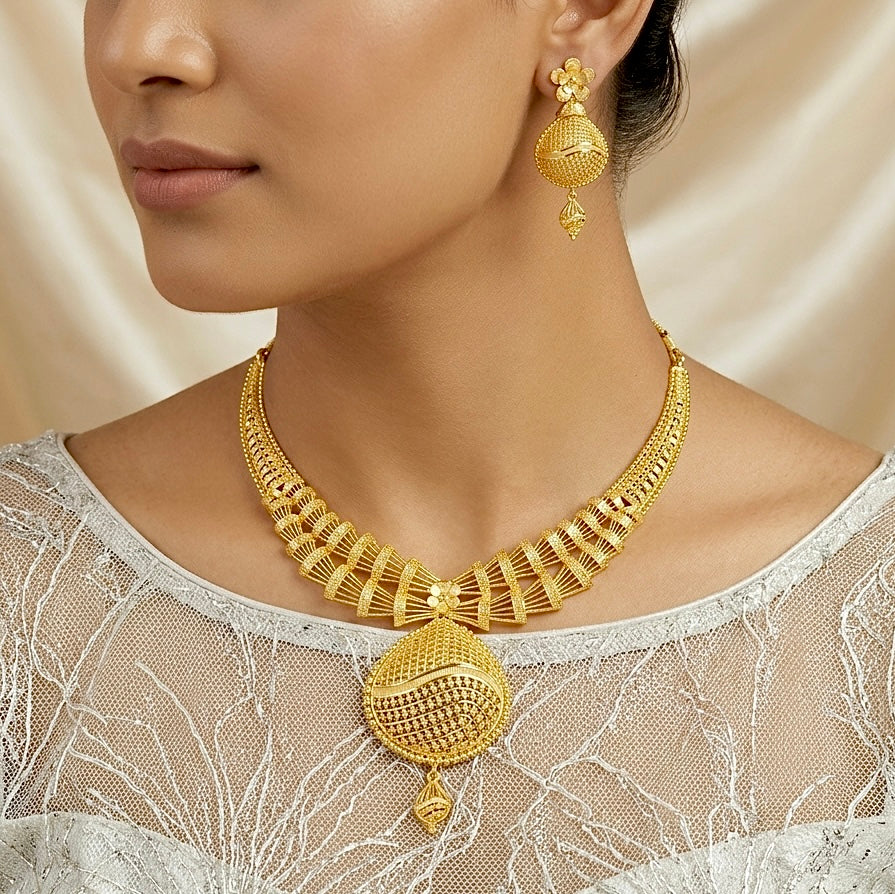 Micro Plated Dubai Gold Fan-Style Pendant Necklace Set