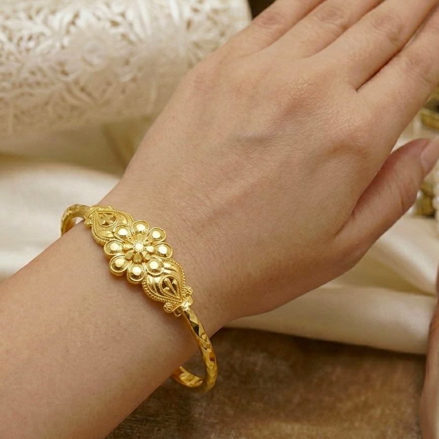 Handcrafted Dubai Gold Floral Bangle – Premium Micro-Plated Traditional Jewellery