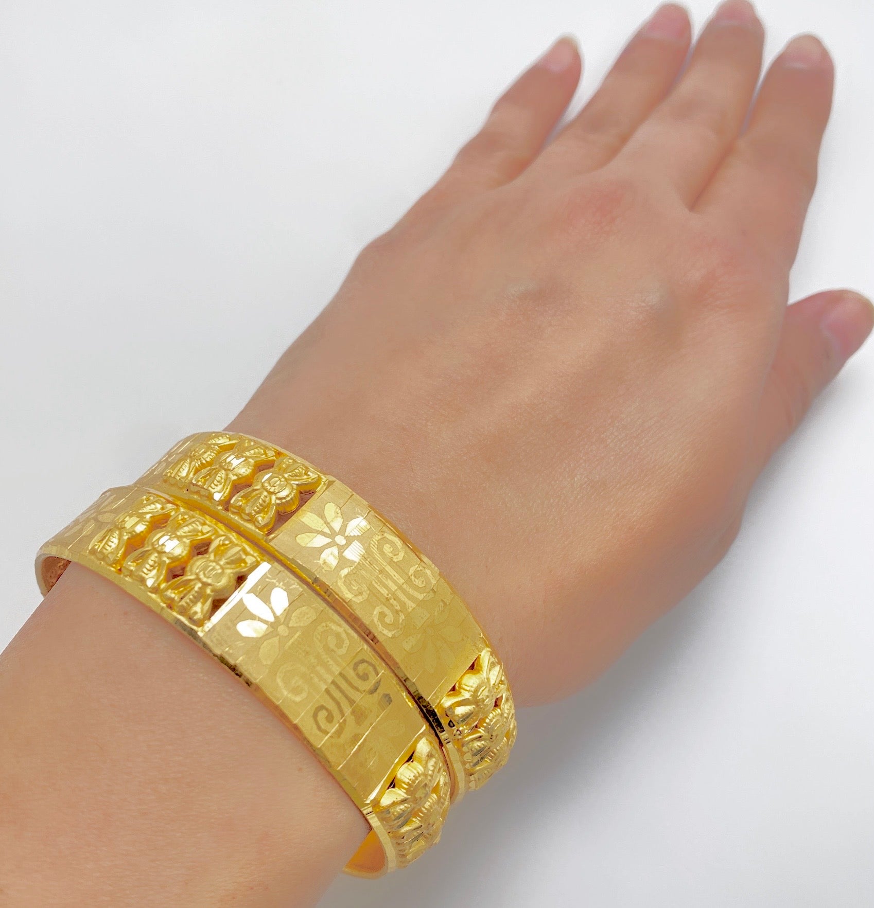 Handcrafted Dubai Gold Micro-Plated Traditional Bangle Cuff | Premium Gold Finish