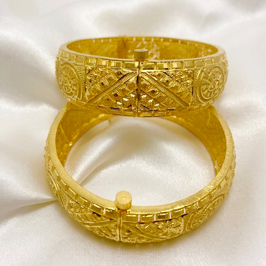 Premium Turkish Gold Micro-Plated Designer Bangle Pair