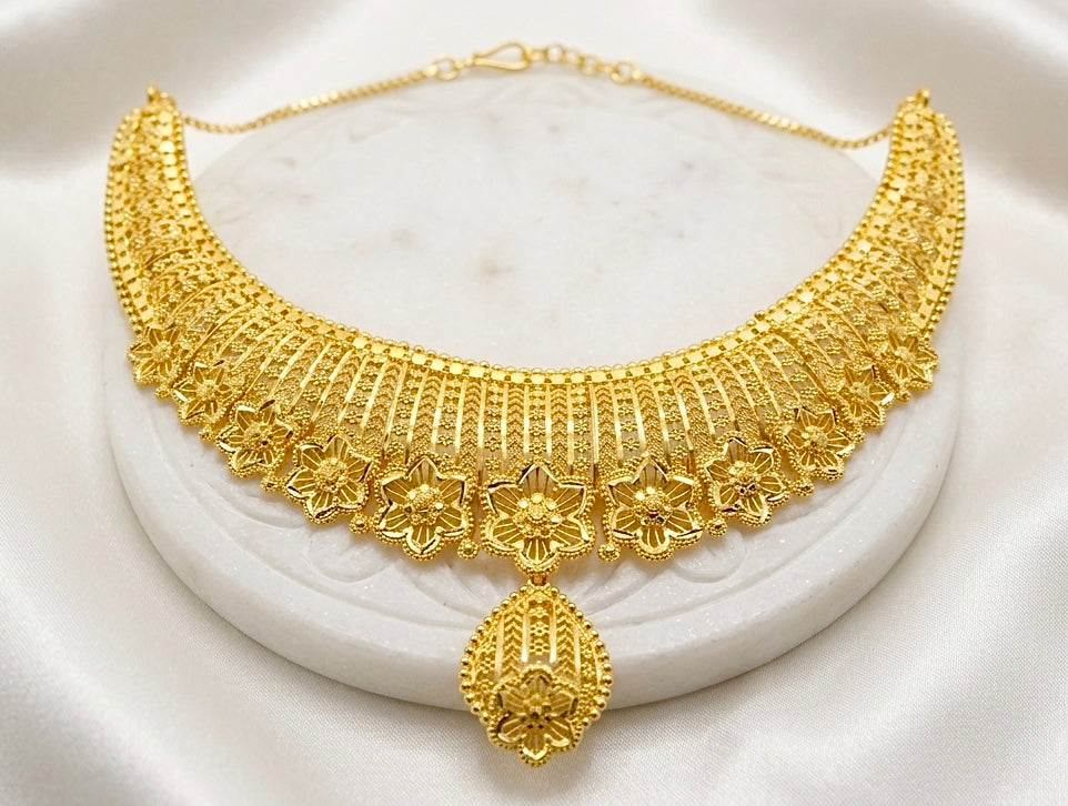 Micro Plated Dubai Gold Floral Pendant Necklace Set